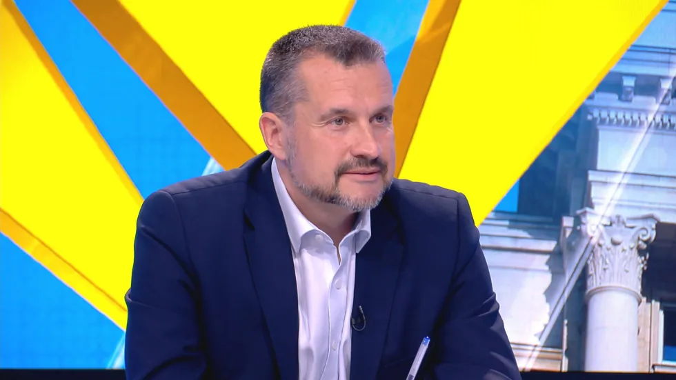 Калоян Методиев за изключването си от ПГ на БСП: Стана с безпрецедентен натиск, като на мутренско събрание